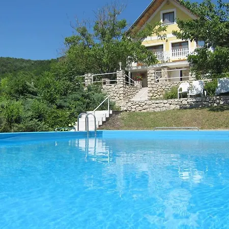 Villa Suemeg *